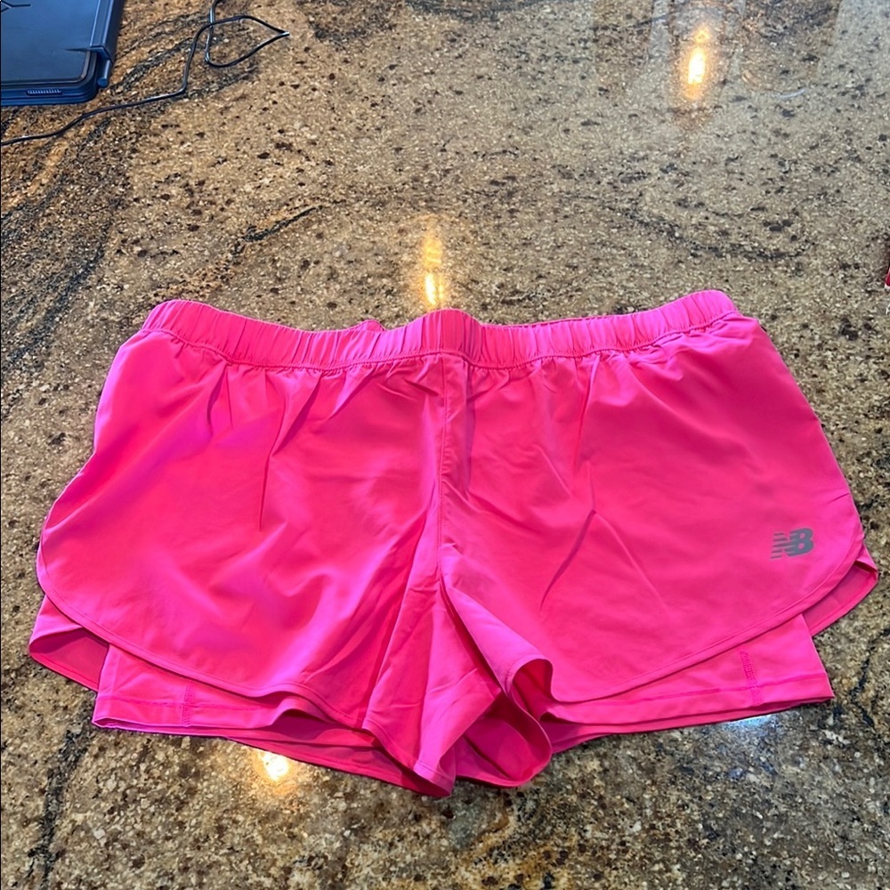 New Balance | Hot Pink Athletic Shorts Lightweight Performance - Picture 4 of 7